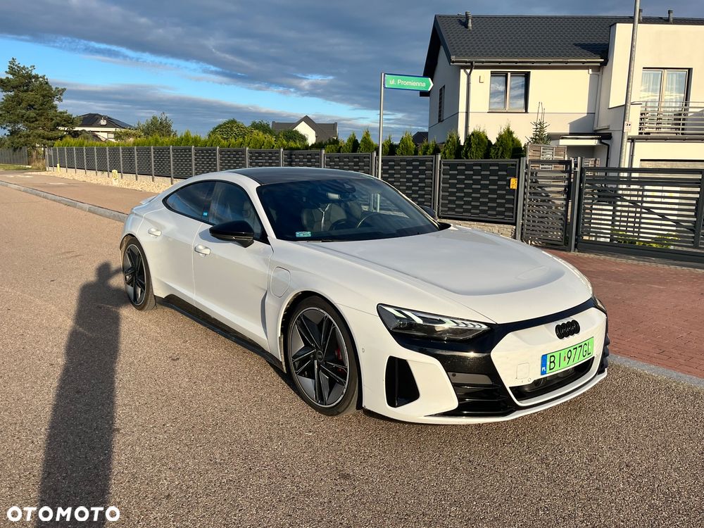 Audi e-tron S Quattro - 1