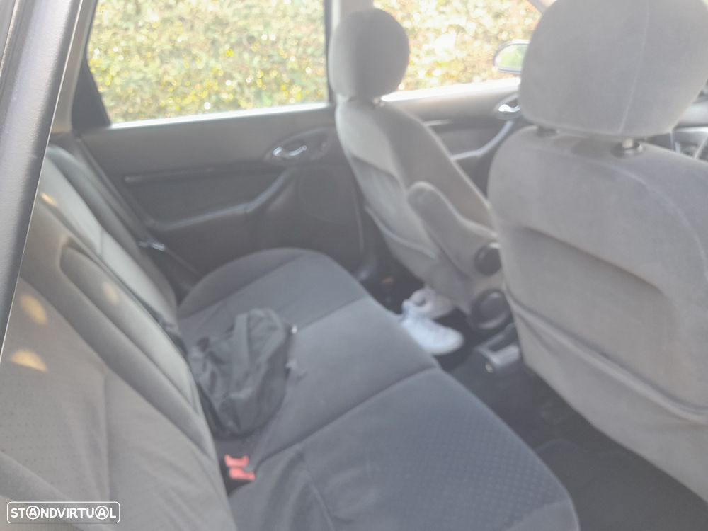 Ford Focus 1.8 TDCi Ghia - 5