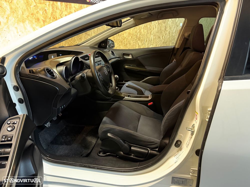 Honda Civic Tourer 1.6 i-DTEC Sport - 6