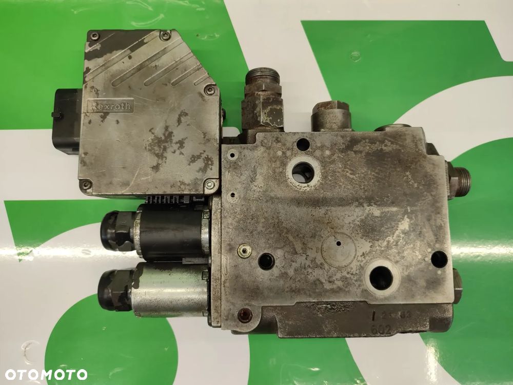 Sekcja EHR Zawór sterujący G718960030016 Fendt 820 Vario - 7