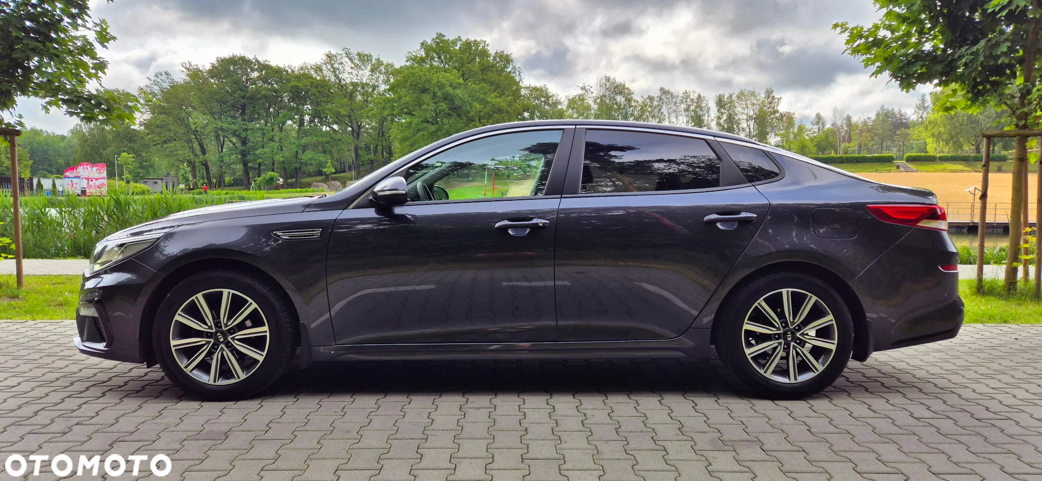 Kia Optima - 2