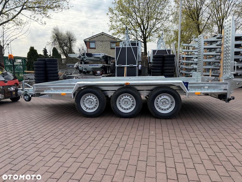 Niewiadów Przyczepa do przewozu sprzętu budowlanego Niewiadów K4035 Najazdy 406x195 cm 3 osie DMC 3500kg pod minikoparke walec dostawa pod dom - 4