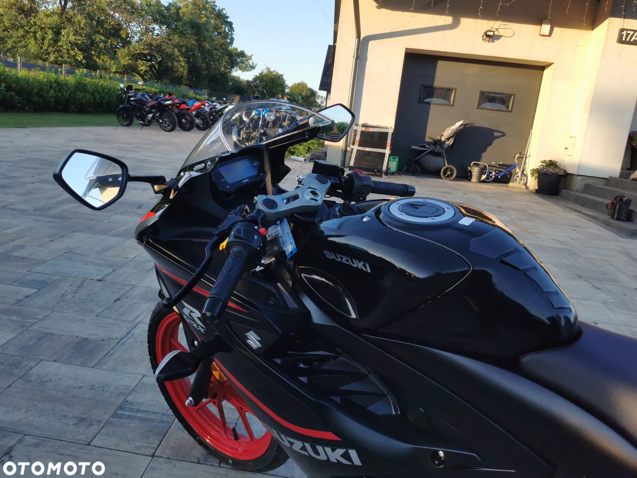 Suzuki GSX-R - 19