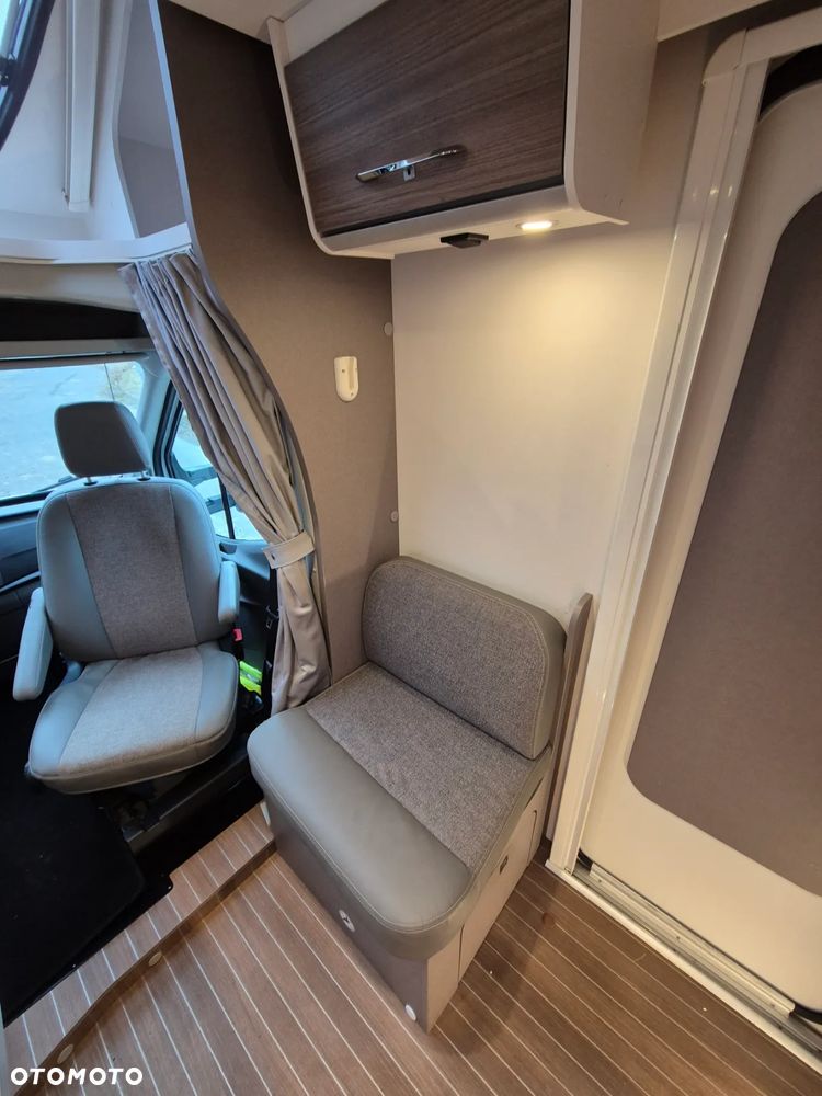 Etrusco 6.9 SF 7m FV23% 4os. MAX doposażony półintegra opuszczane łóżko IGŁA - 17