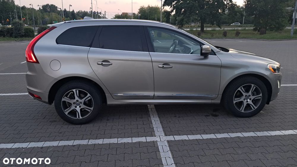 Volvo XC 60 T6 Geartronic Momentum - 4