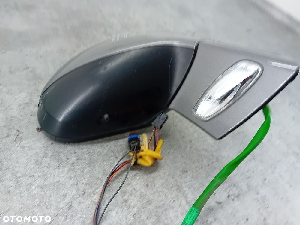 LUSTERKO PRAWE PEUGEOT 308 I SW KTQ - 2