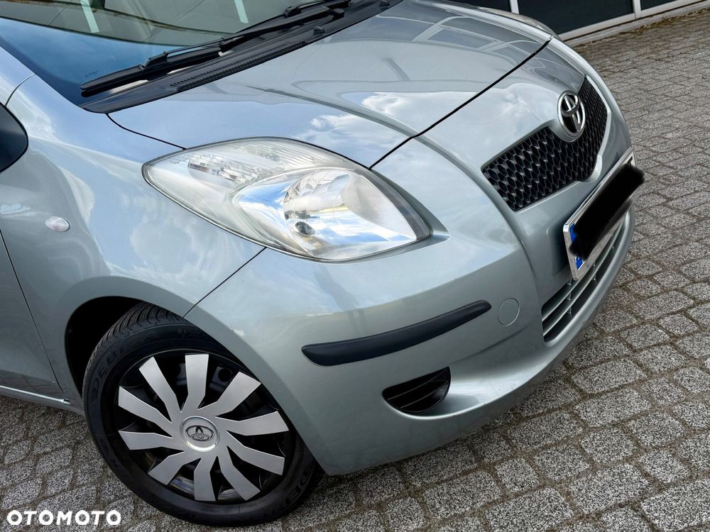 Toyota Yaris 1.3 Luna A/C - 29