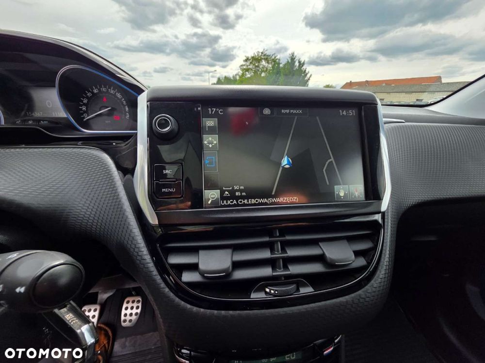 Peugeot 2008 - 15
