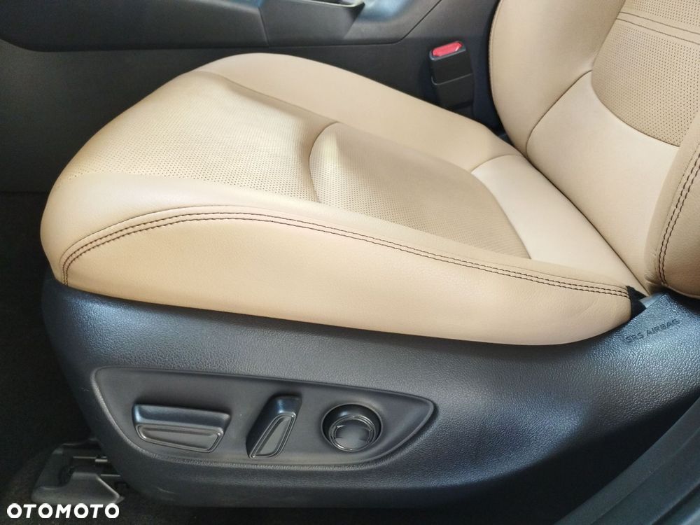 Toyota RAV4 - 18