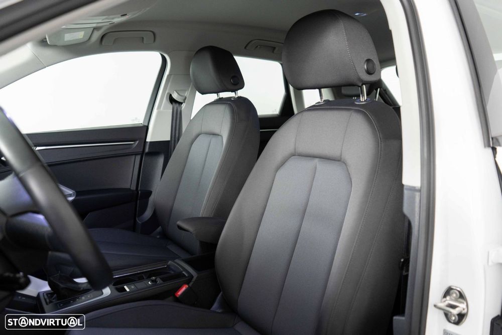 Audi Q3 45 TFSIe S tronic - 8