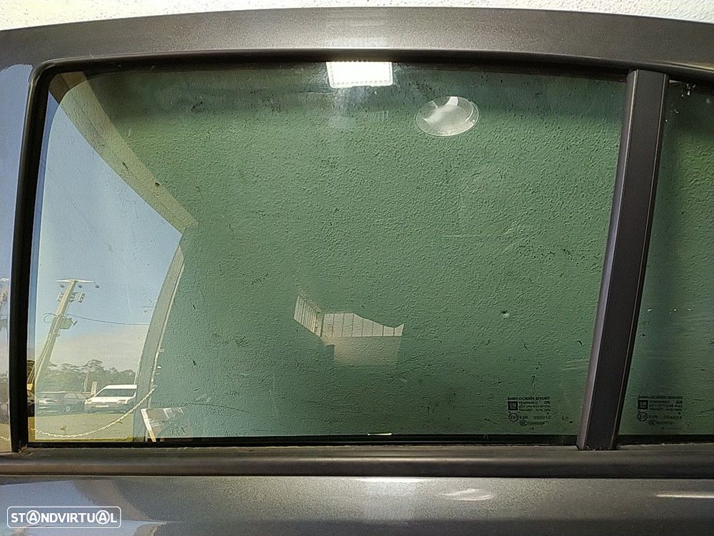 Vidro Porta Tras Esquerda Opel Corsa D (S07) - 1