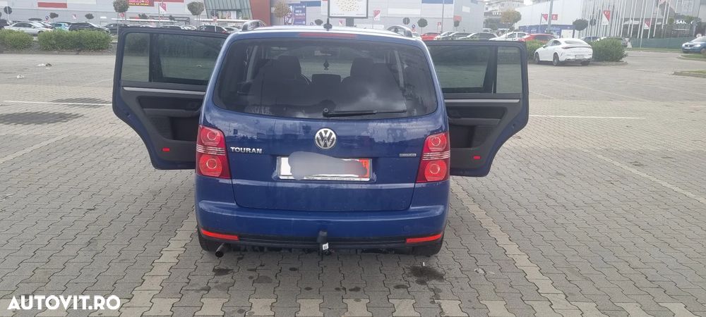 Volkswagen Touran - 7