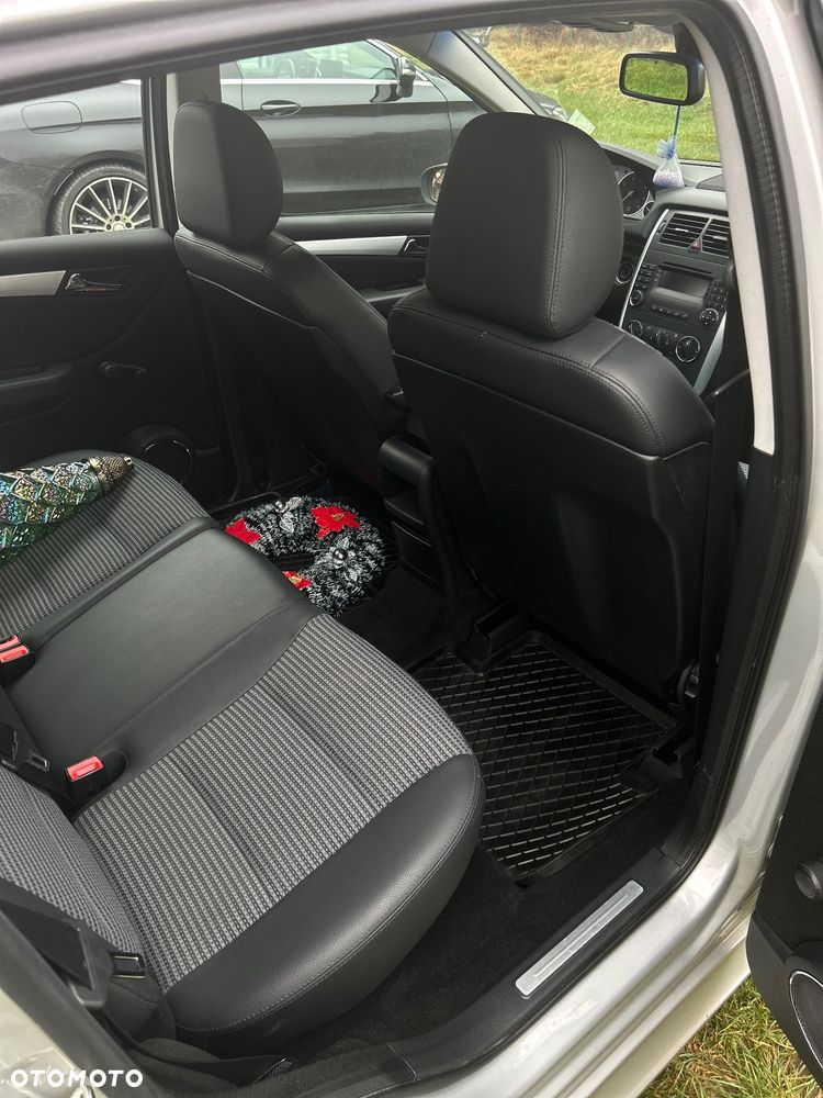 Mercedes-Benz Klasa B 200 Special Edition - 9