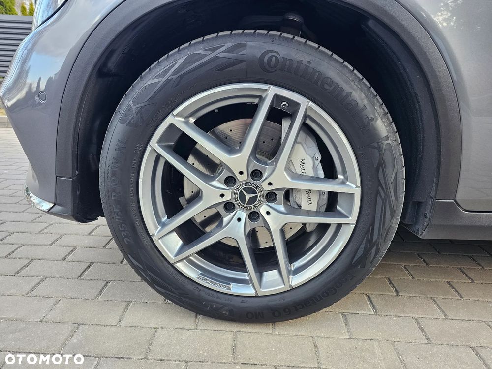 Mercedes-Benz GLC - 22