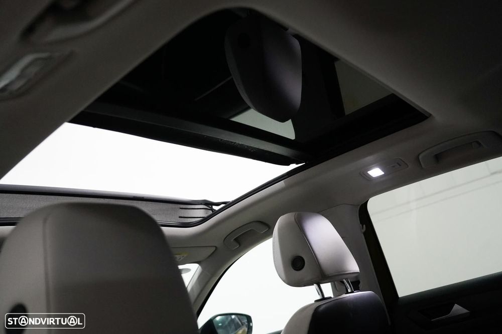 VW T-Roc 2.0 TDI Sport DSG 4Motion - 19