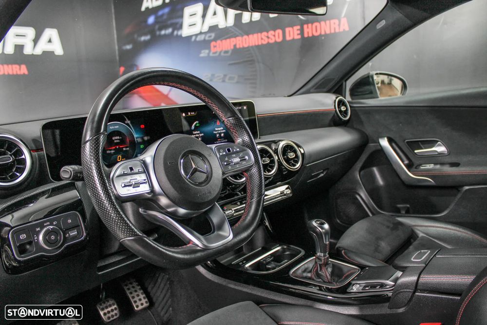 Mercedes-Benz A 160 AMG Line - 21