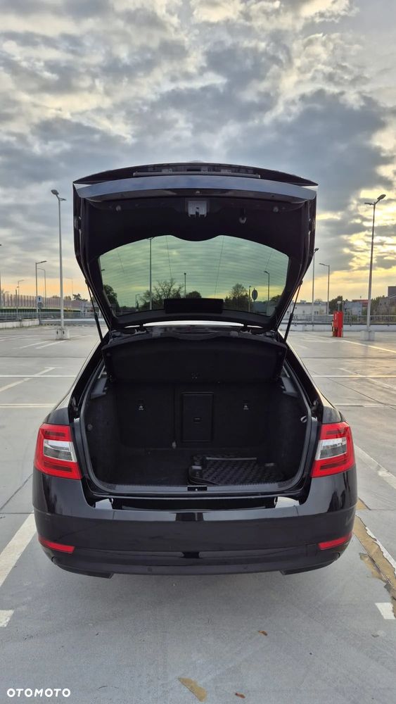 Skoda Octavia 1.6 TDI SCR Ambition - 11