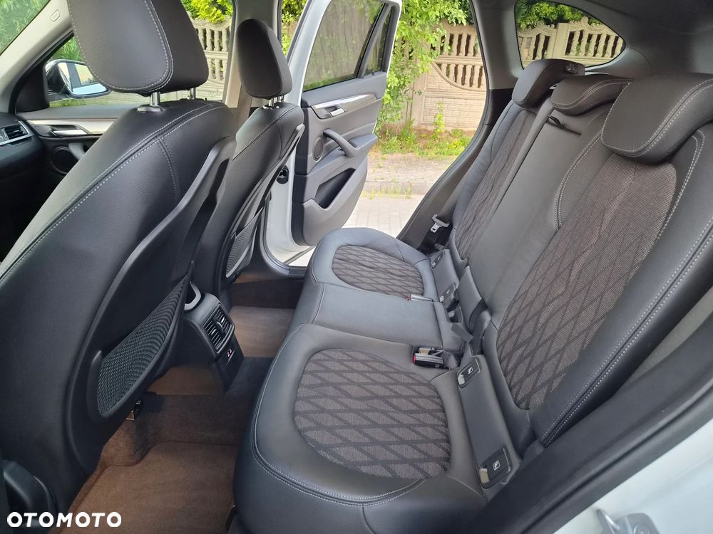 BMW X1 sDrive20i xLine - 9
