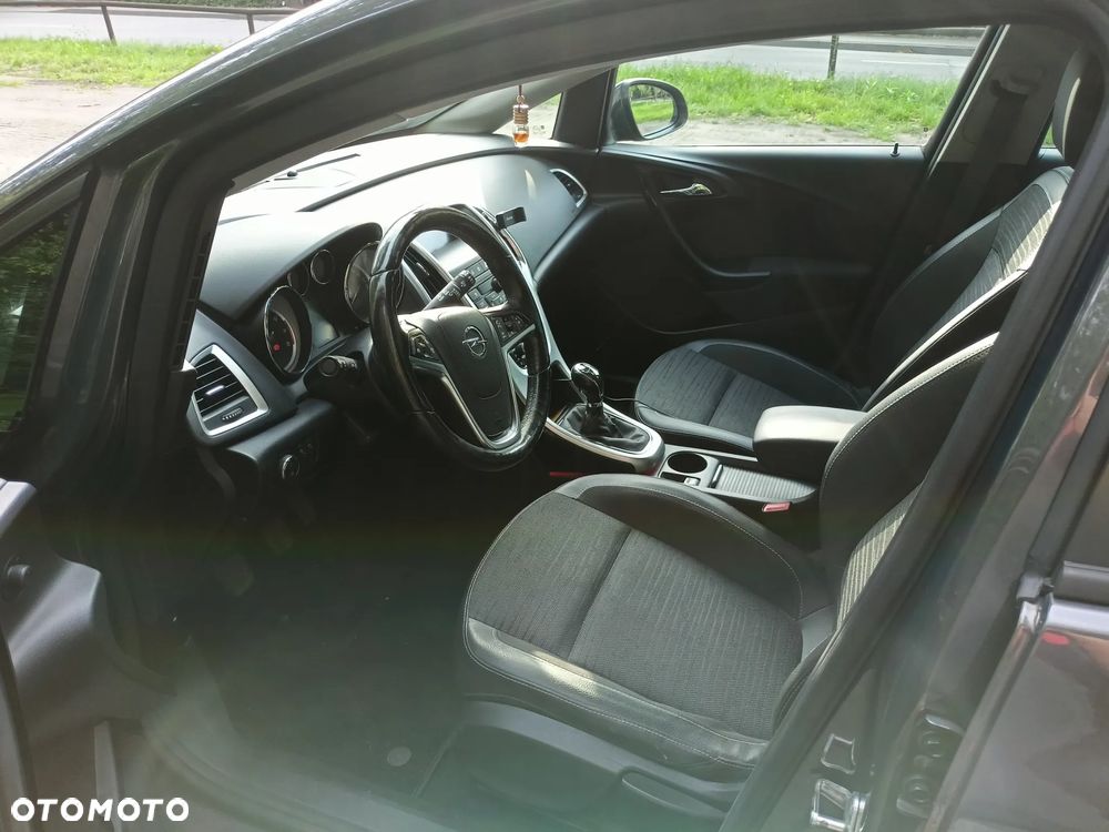 Opel Astra 1.4 T Cosmo - 9