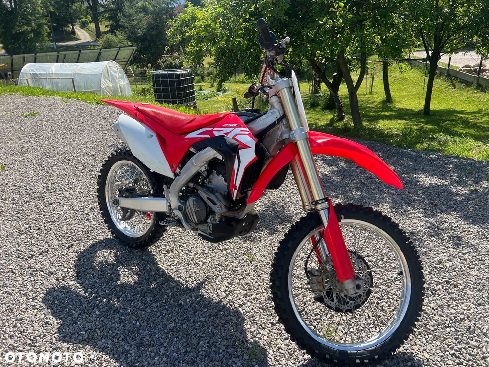 Honda CRF - 1