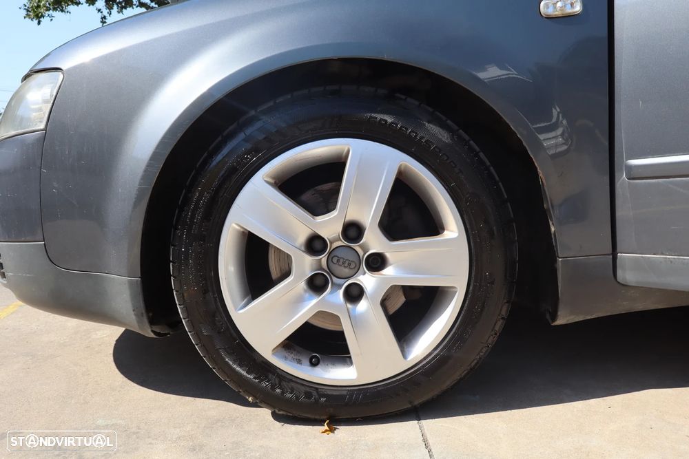Audi A4 Avant 1.9 TDI m6 - 21