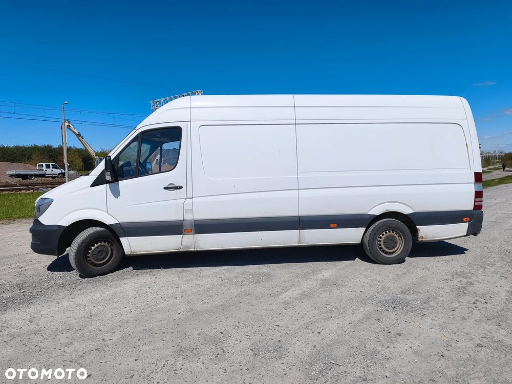 Mercedes-Benz Sprinter - 4