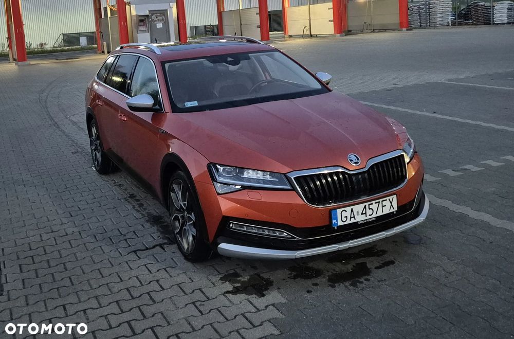 Skoda Superb 2.0 TDI SCR 4x4 Scout DSG - 1