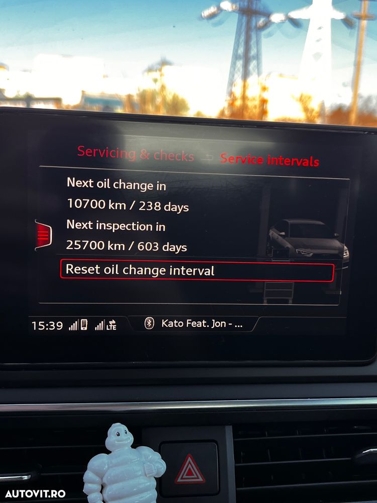 Audi A4 2.0 TDI ultra S tronic - 13