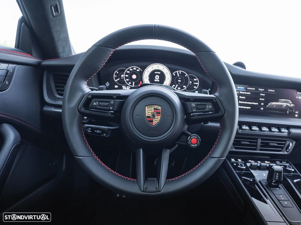 Porsche 911 (992) Carrera 4 GTS - 19