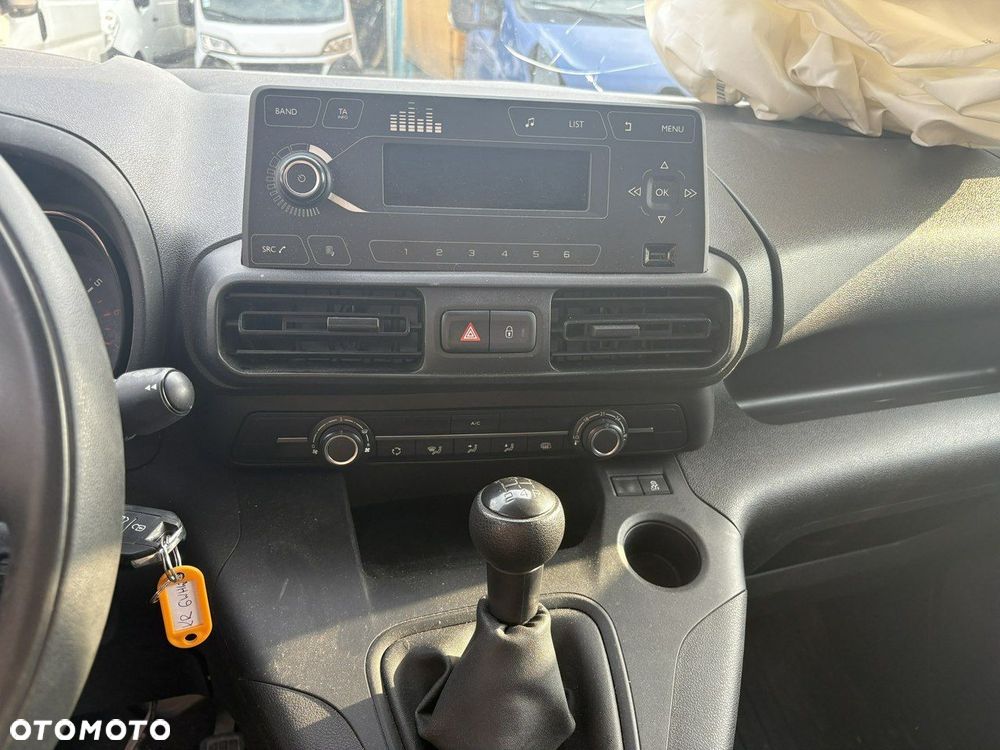 Toyota Proace City - 7