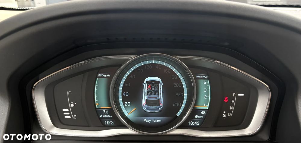 Volvo XC 60 2.4D AWD Summum - 14