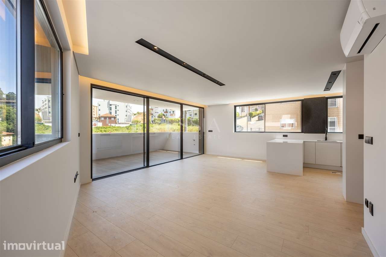 Apartamento T1 em Gondomar com Terraço e Garagem - Grande imagem: 2/17