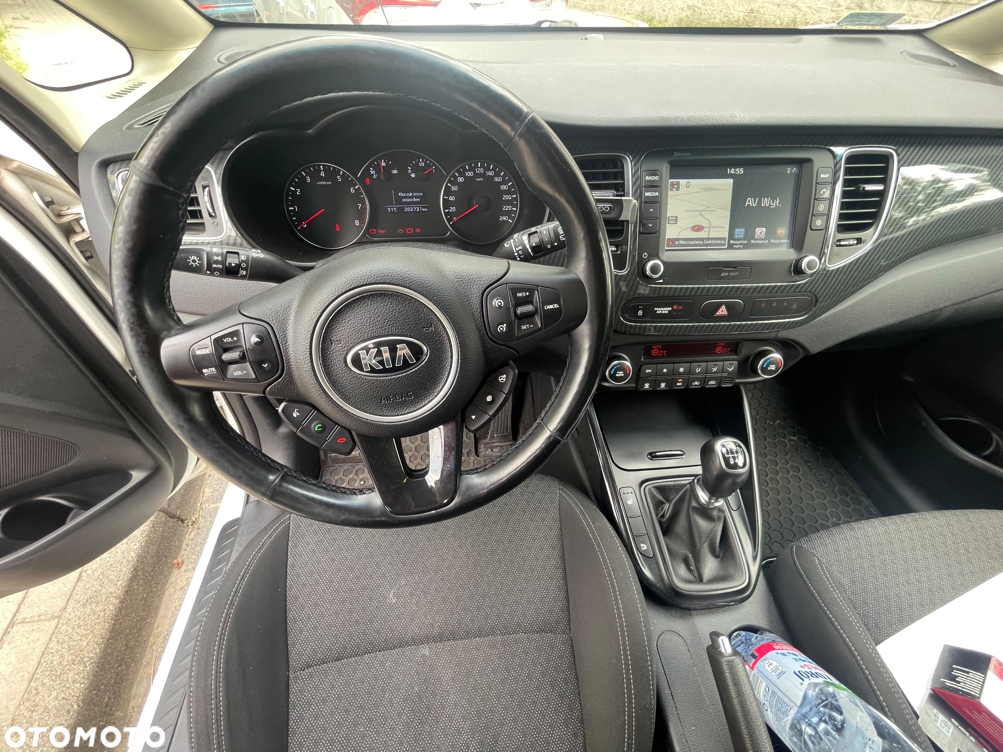 Kia Carens 1.6 GDI L - 11