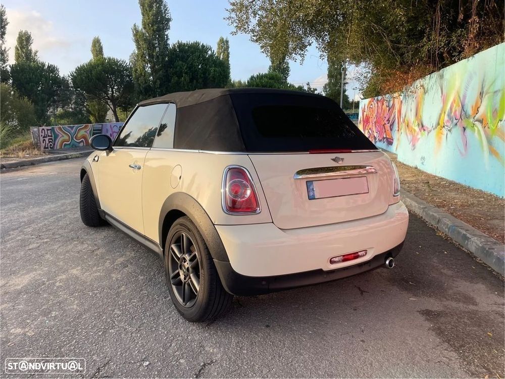 MINI Cabrio Cooper D - 4