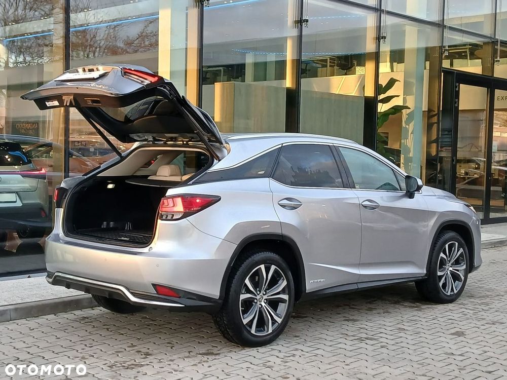 Lexus RX 450h Business Edition - 40
