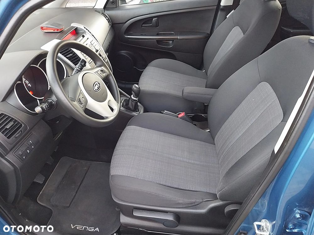 Kia Venga 1.4 L - 5