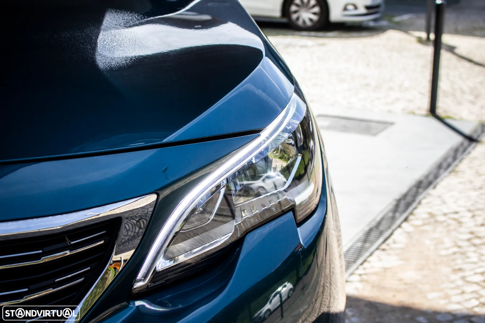 Peugeot 5008 PureTech 130 EAT6 Active - 8