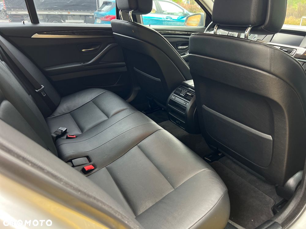 BMW Seria 5 535i xDrive - 20