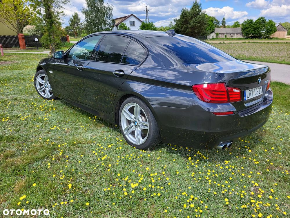 BMW Seria 5 528i - 9