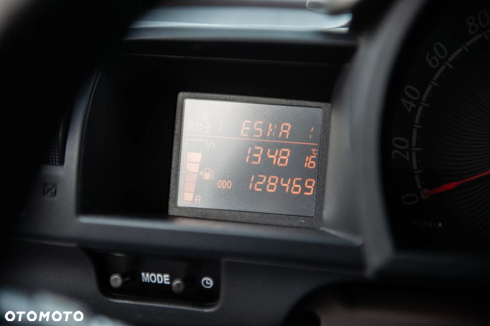 Toyota iQ 1.0 Sol - 21