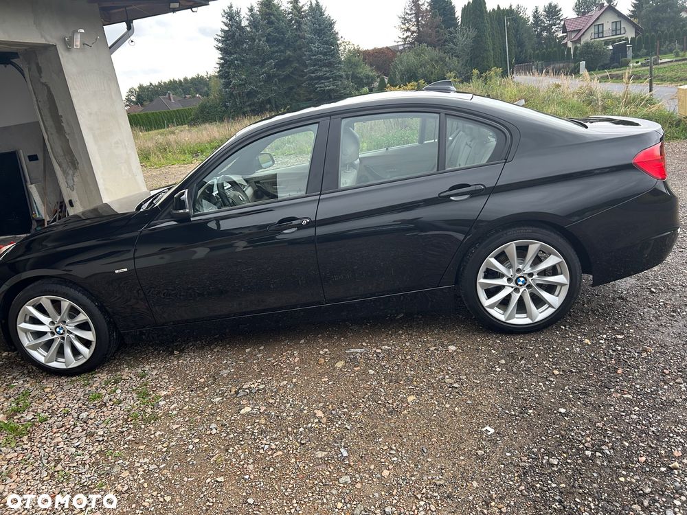 BMW Seria 3 320d - 9