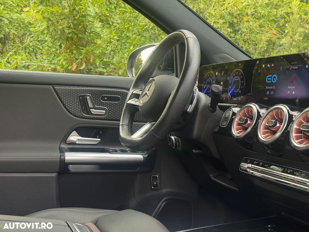 Mercedes-Benz EQA - 10