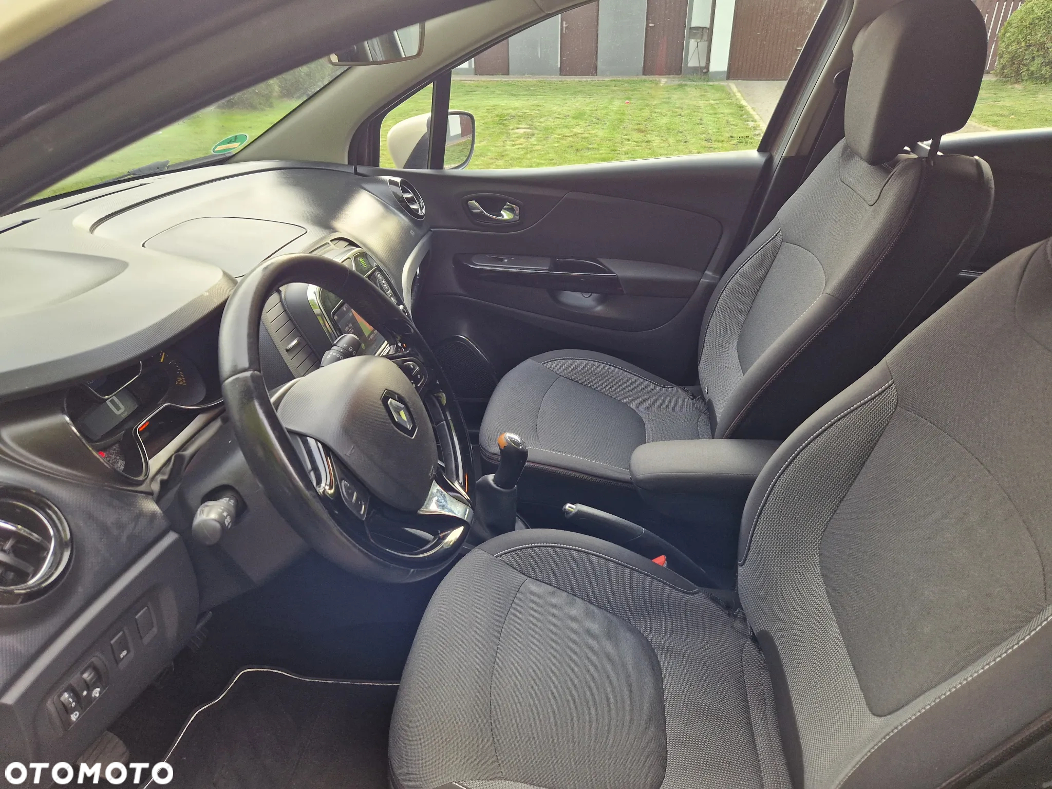 Renault Captur - 12