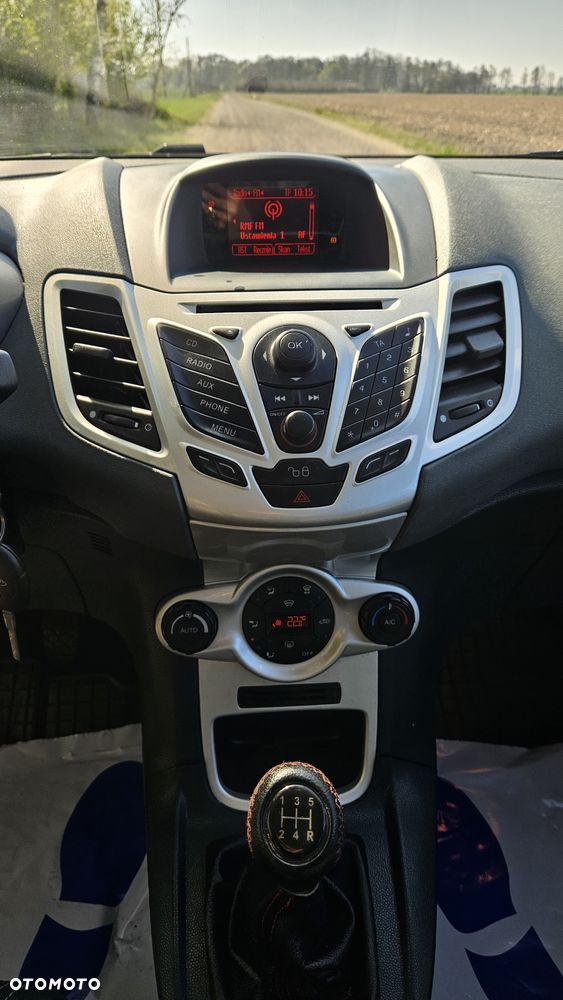 Ford Fiesta 1.25 Titanium - 10