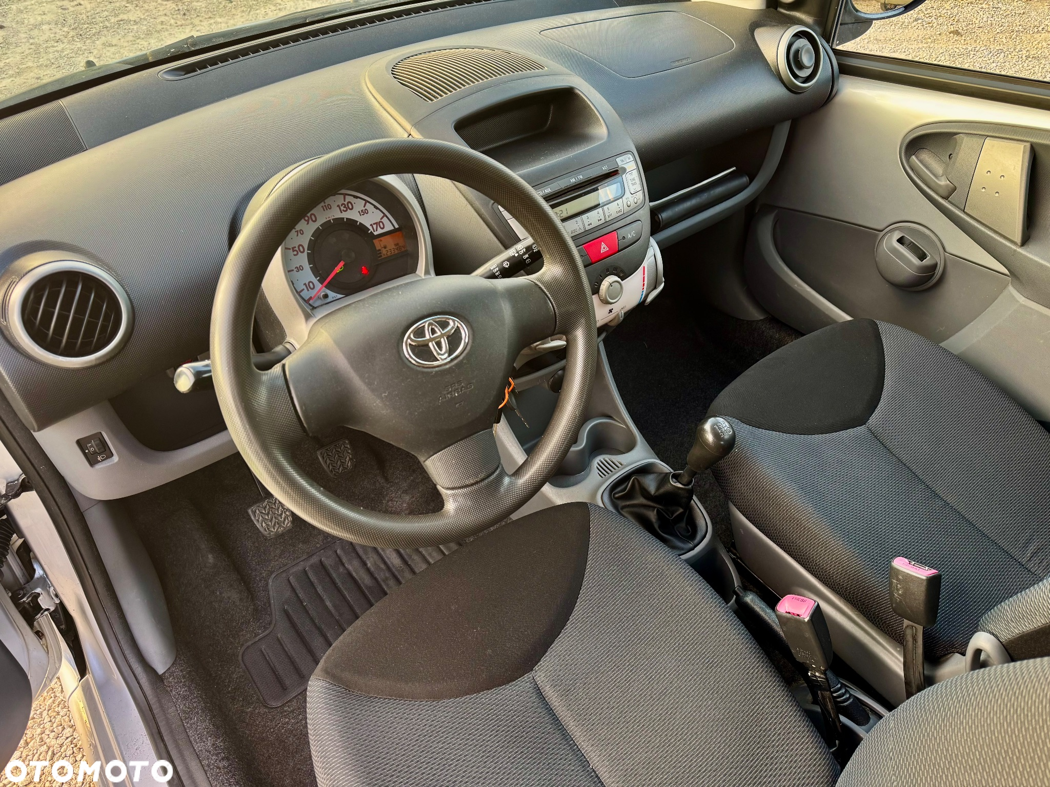 Toyota Aygo Cool - 13