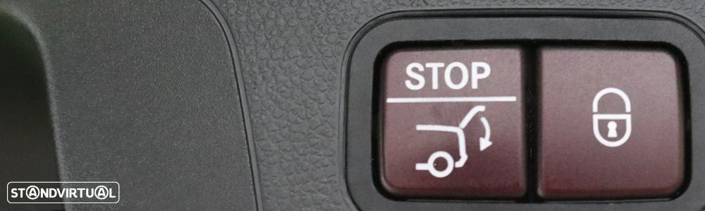 Mercedes-Benz GLC 350 e 4Matic 7G-TRONIC AMG Line - 36