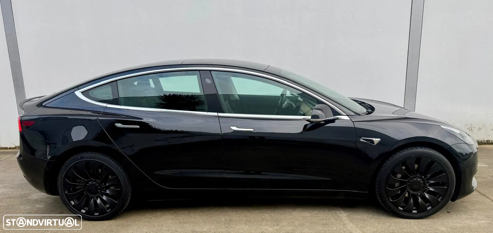 Tesla Model 3 Standard Range Plus RWD - 2