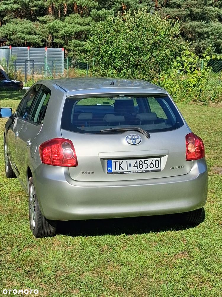 Toyota Auris 1.4 VVT-i Sol - 2