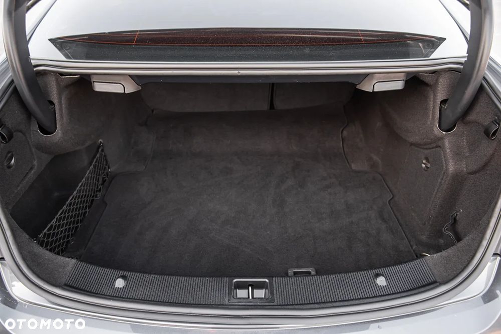 Mercedes-Benz Klasa E 350 CDI DPF BlueEFFICIENCY 7G-TRONIC Avantgarde - 26