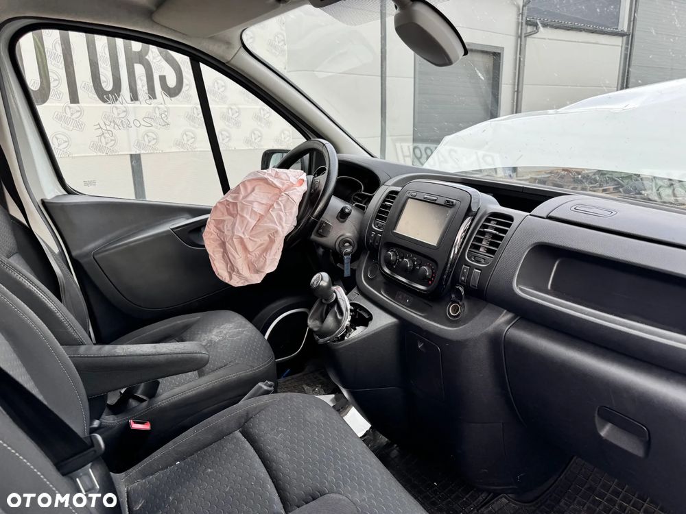 OPEL VIVARO 2019 *SAMOCHÓD NA CZĘŚCI* 5505 10U (474) MASKA, LAMPA, DRZWI, LUSTERKO, ZDERZAK, GRILL, BŁOTNIK, KLAPA, BELKA, DESKA, FOTELE, KANAPA, ĆWIARTKA KIEROWNICA, TARCZE, ZACISKI, ZAWIESZENIE, KOMPLETNY PRZÓD, KOMPLETNY TYŁ, LICZNIK, ZEGARY, PRAWE LEWE PRZÓD TYŁ - 4
